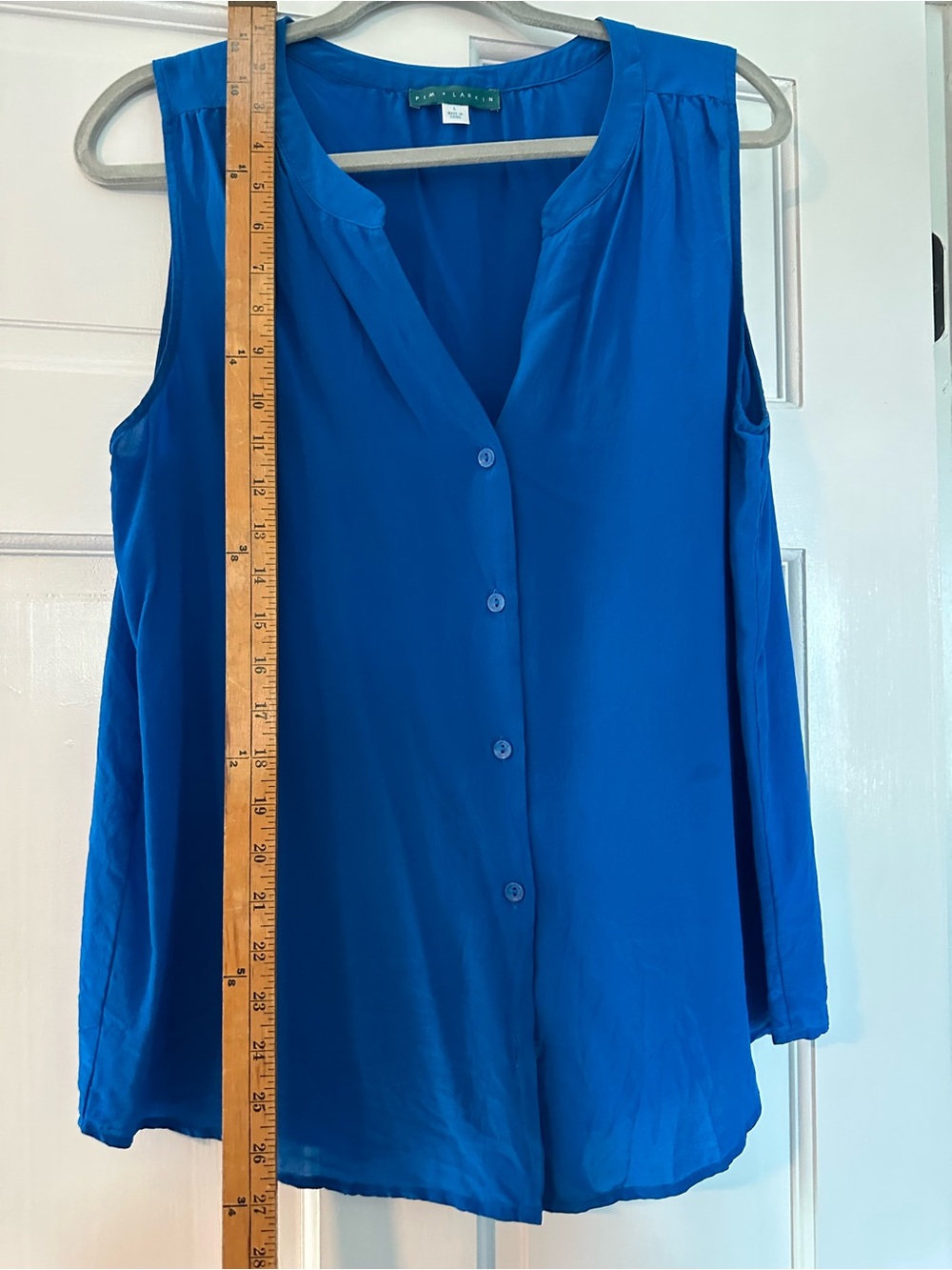 Pim + Larkin Sleeveless Button-Front Blouse in Cobalt Blue